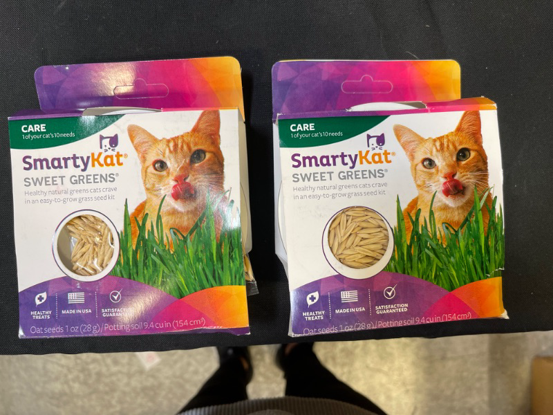 Photo 2 of 2 PACKS- SmartyKat Sweet Greens Organic Oat Grass Cat Grass Grow Kit

