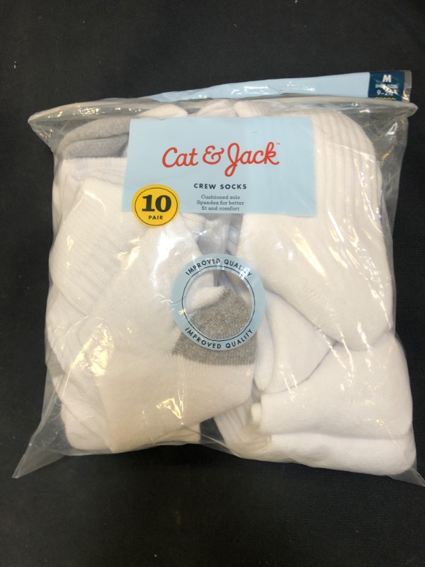 Photo 2 of Boys Athletic Socks Multi-Colored WHITE/GRAY- Cat & Jack SIZE MEDIUM.. 10 PAIR
