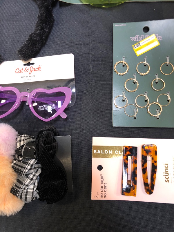 Photo 1 of 6 PC MISC ACCESSORIES LOT