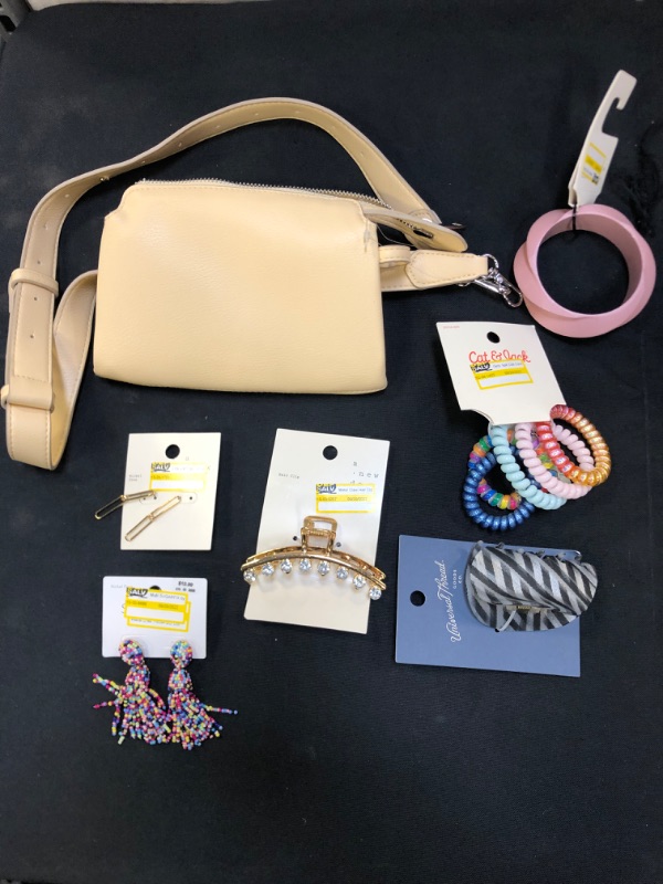 Photo 1 of 7 PC MISC ACCESSORIES LOT
