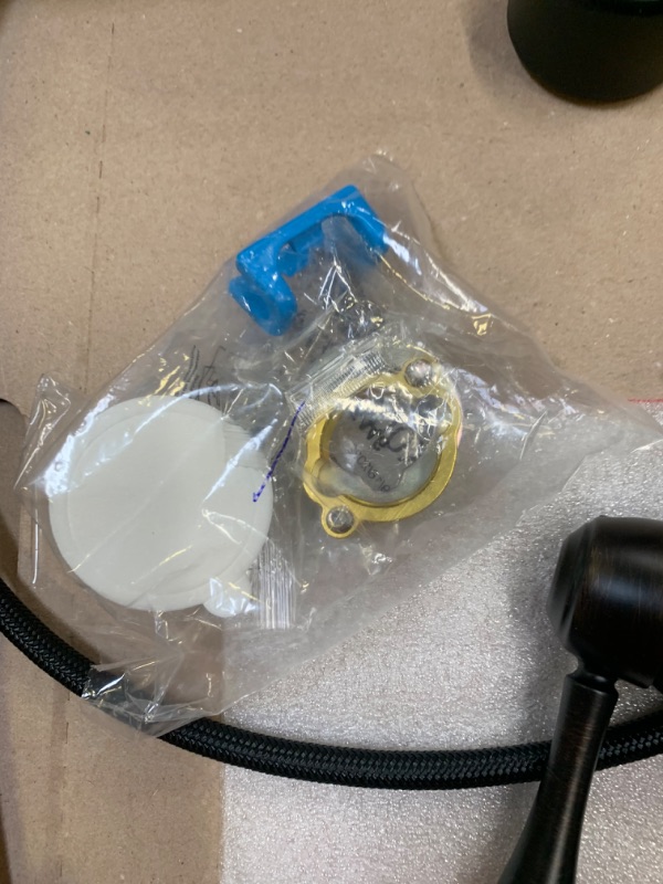 Photo 1 of Delta Faucet Cassidy Single-Handle Kitchen Sink Faucet with Pull Out Sprayer and Magnetic Docking Spray Head, Box Packaging Damaged, Minor use, Minor Scratches and Scuffs on, Missing Some Accessories.