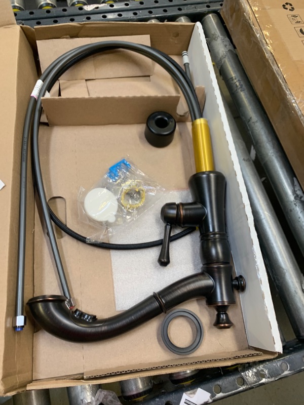 Photo 1 of Delta Faucet Cassidy Single-Handle Kitchen Sink Faucet with Pull Out Sprayer and Magnetic Docking Spray Head, Box Packaging Damaged, Minor use, Minor Scratches and Scuffs on, Missing Some Accessories.