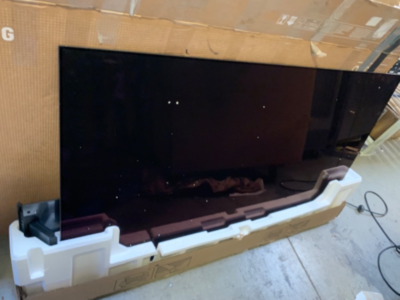 Photo 3 of Selling for Parts, Screen Stays black and Flickers with Red Line. Samsung - 65” Class S95B OLED 4K Smart Tizen TV
