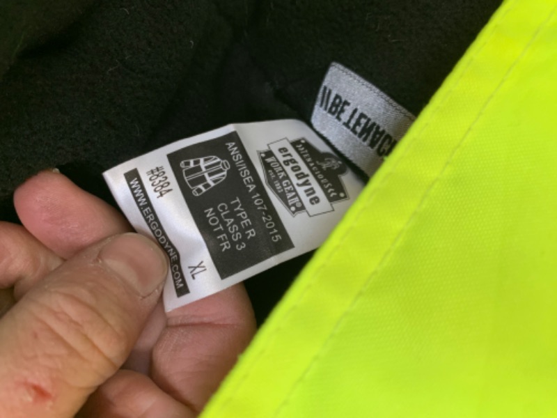 Photo 3 of Ergodyne GloWear 8384 Type R Class 3 Polyester Thermal Parka, X-Large, Lime, Box Packaging Damaged, Minor Use
