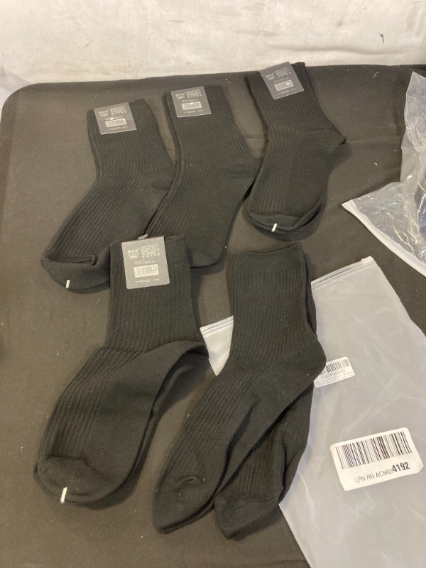 Photo 1 of 5 PAIR MEN'S BLACK SOCKS, SIZE UNKNOWN, 1 PAIR USED 