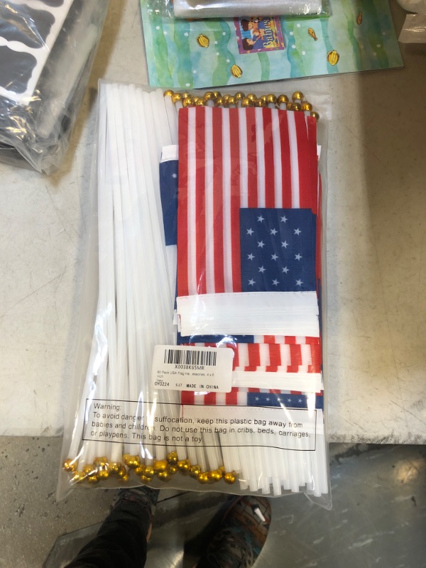 Photo 2 of 80 Pack Mini American Flags on Stick 4 x 6 Inches Small Us Flags Plastic Stick Patriotic Flags Decorations Handheld Fourth of July Flag with Spear Top for Memorial Day Independence Day Decoration
