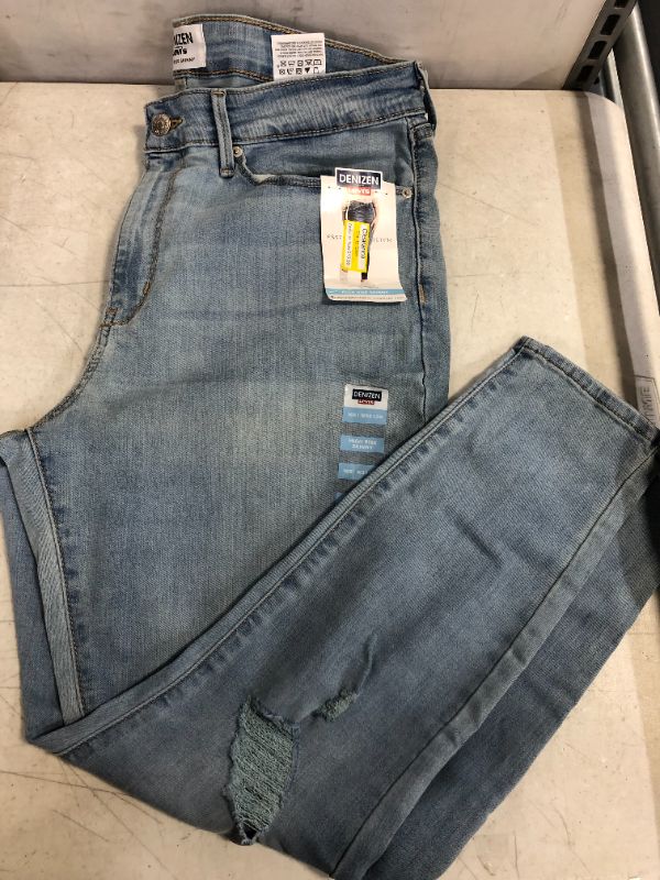 Photo 3 of DENIZEN® from Levi's® Women's High-Rise Skinny Jeans -  16S / W33 / L28