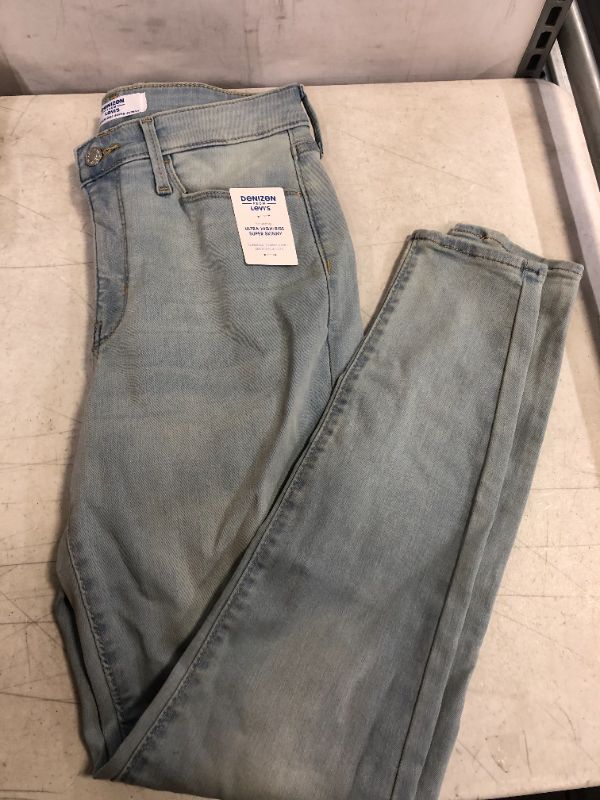 Photo 2 of DENIZEN® from Levi's® Women's Ultra-High Rise Super Skinny Jeans -  2 / W26
