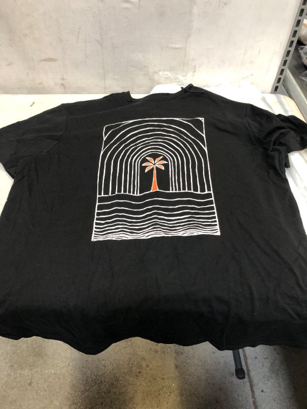 Photo 1 of Men's Printed Short Sleeve T-Shirt SIZE SMALL