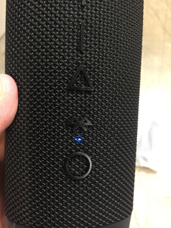 Photo 1 of Bluetooth Speaker, Votomy Portable Wireless Speaker Built-in Mic with 360°HD Surround Sound, IPX7 Waterproof,12H Playtime,5.0 Bluetooth, Outdoor Speaker for Home/Travel/Party
