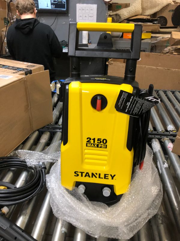 Photo 1 of Stanley SHP2150 Portable Electric Pressure Washer, 2150 PSI, 1.4 GPM, 13 AMP, with Metal Lance, Foam Cannon, M22 Trigger Gun, 25' Hose, Quick Connect Nozzles
