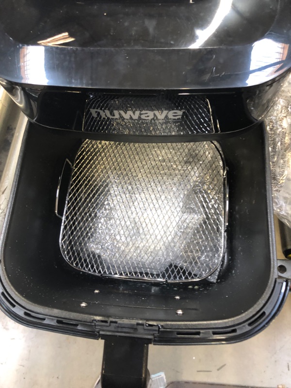 Photo 4 of ***SOLD FOR PARTS ONLY***Brio 7.25 qt. Black Digital Air Fryer with Riser----very used and dirty ----cleaning needed 