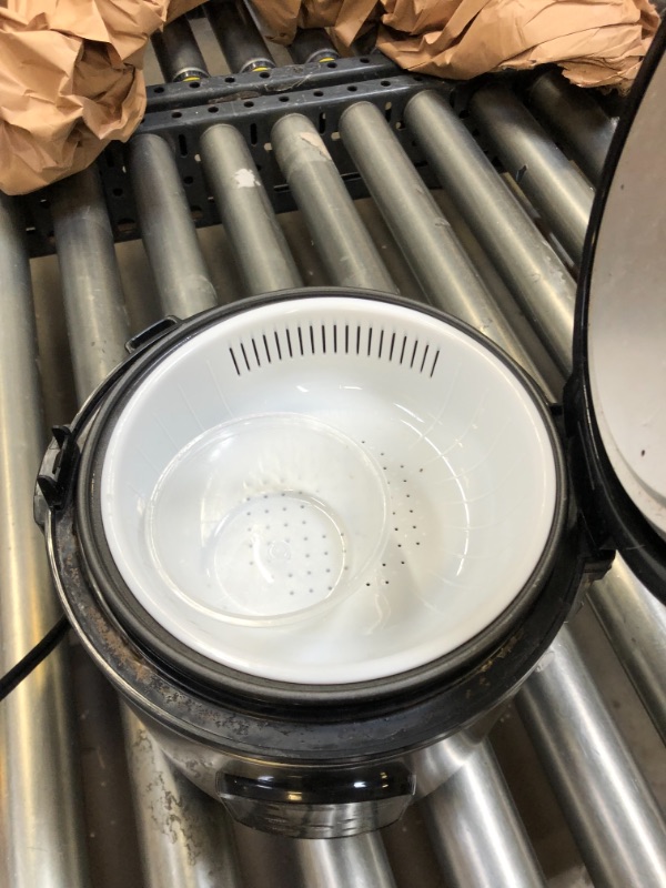 Photo 1 of hamilton beach (37518) rice cooker, 4 cups uncooked resulting in 8 cups cooked with steam & rinse basket *** ITEM HAS MARKS AND DEBRIS FROM PRIOR USE ***