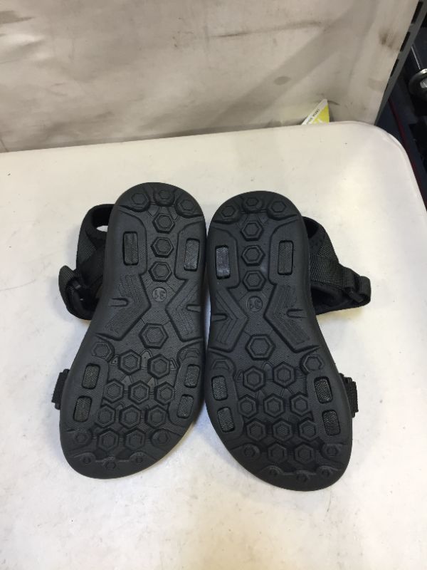 Photo 2 of BOYS SANDALS SIZE 31