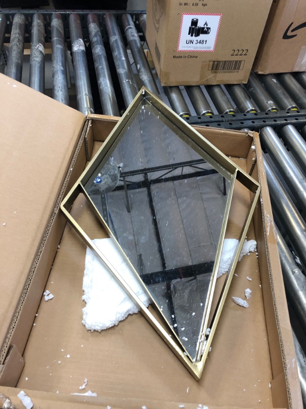 Photo 2 of Amazon Brand - Rivet Modern Rhombus Cutout Hanging Mirror, 26.75"H, Gold Brass Rhombus-------lightly used