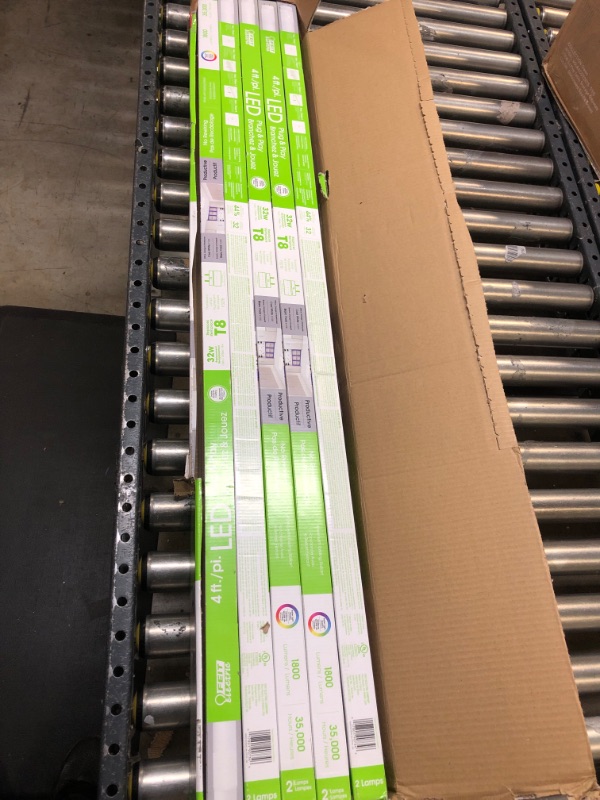 Photo 1 of 14-Watt 4 ft. T8 Plug and Play Linear LED Tube Light Bulb, Cool White 4100K (10-Pack)