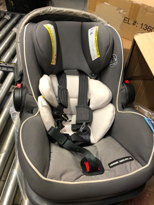 Photo 2 of Graco SnugRide SnugLock 35 Elite Infant Car Seat, Baby Car Seat, Oakley--------like new 