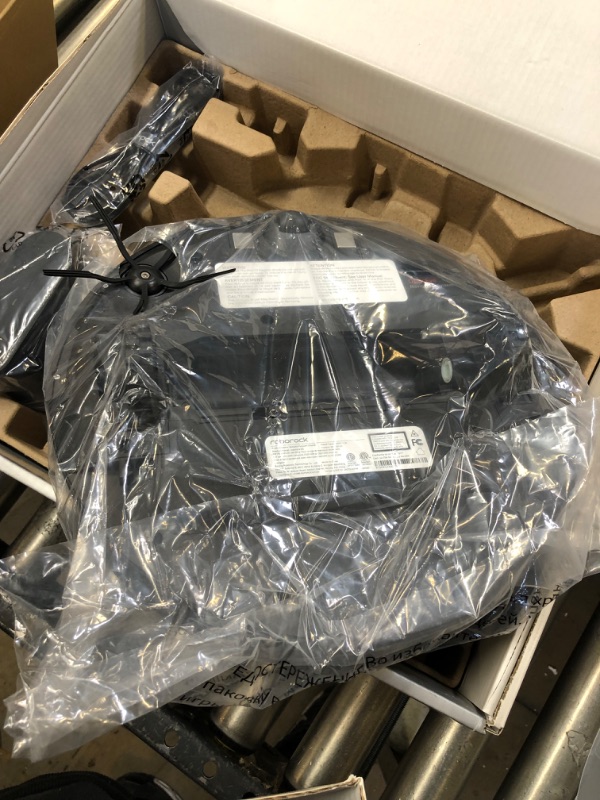 Photo 1 of Roborock E5 Mop Robot Vacuum and Mop, Self-Charging Robotic Vacuum Cleaner, 2500Pa Strong Suction, Wi-Fi Connected, APP Control, Works with Alexa, Ideal for Pet Hair, Carpets, Hard Floors (Black)-------hardly used---------missing some items and hardware
