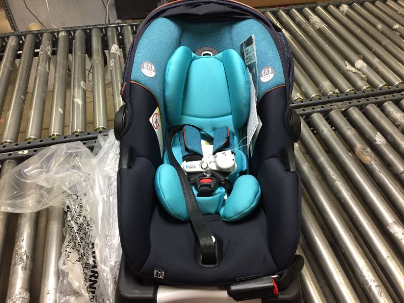 Photo 2 of Evenflo Gold SensorSafe SecureMax Smart Infant Car Seat