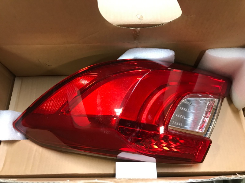 Photo 2 of For Honda Accord Sedan Tail Light Assembly Outer 2018 19 20 2021 Passenger Side For HO2805118 | 33500-TVA-A01