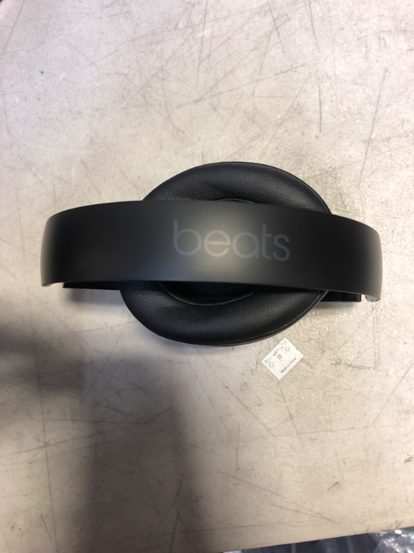 Photo 7 of Beats Solo3 Wireless On-Ear Headphones - Apple W1 Headphone Chip, Class 1 Bluetooth, 40 Hours of Listening Time, Built-in Microphone - Black (Latest Model)
