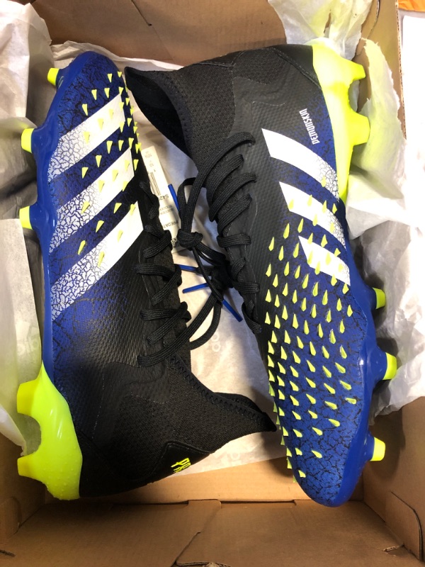 Photo 3 of adidas Men's Football Soccer Shoe  SIZE 10.5