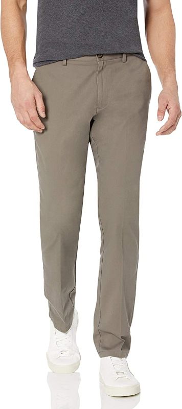 Photo 1 of Amazon Essentials Men's Slim-Fit Wrinkle-Resistant Flat-Front Chino Pant 33x32
