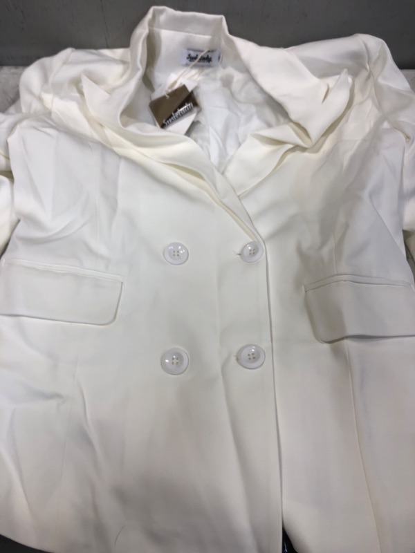 Photo 2 of DANIELLE BERNSTEIN Womens White Suite Size XL