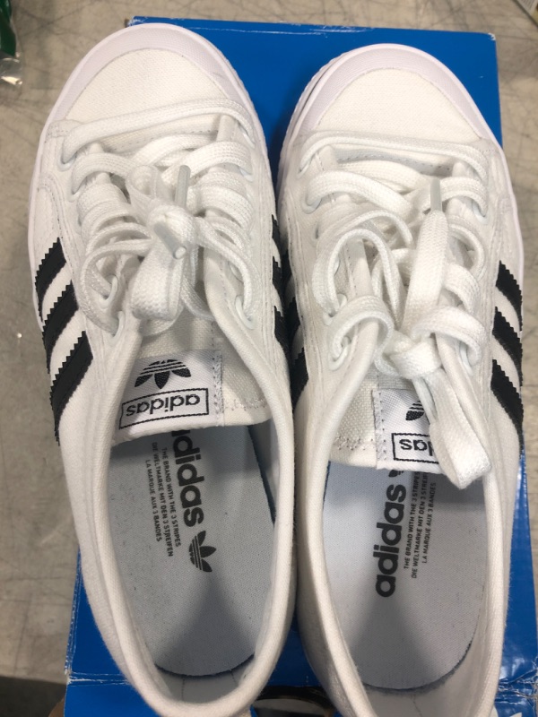 Photo 2 of ADIDAS NIZZA SNEAKER  SIZE 4