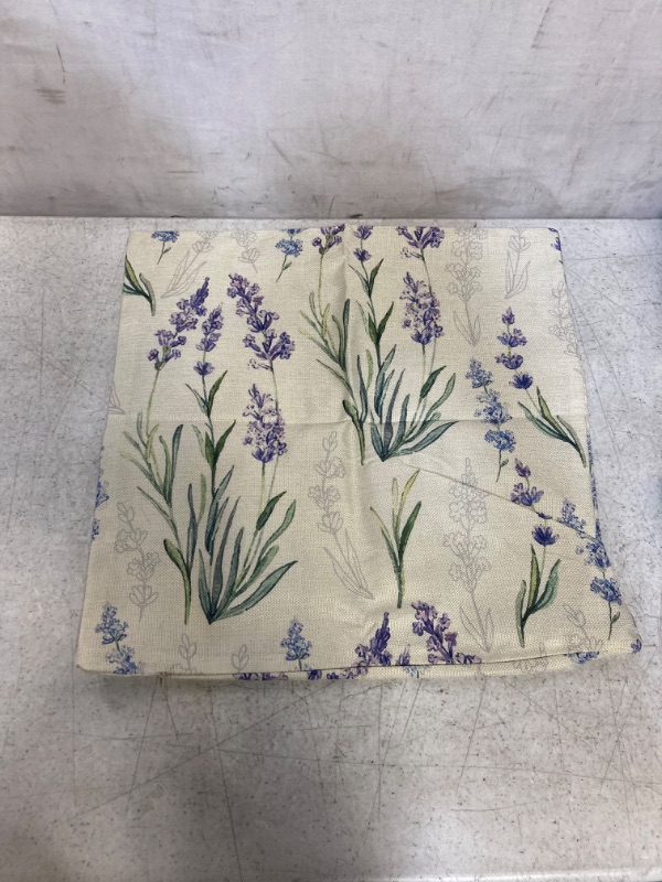 Photo 2 of YGGQF Throw Pillow Cover Luxuriant Beautiful Lavender Flowers Pattern Home Decor Pillowcase for Sofa 18x18 Inches Af-q160 18 x 18-Inch