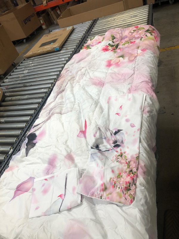 Photo 1 of 3Pcs Queen floral bed set 1 comforter 2 shams