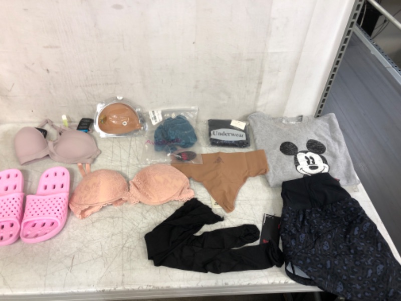 Photo 1 of 10PC WOMEN'S CLOTHES LOT, VARIOUS SIZES 