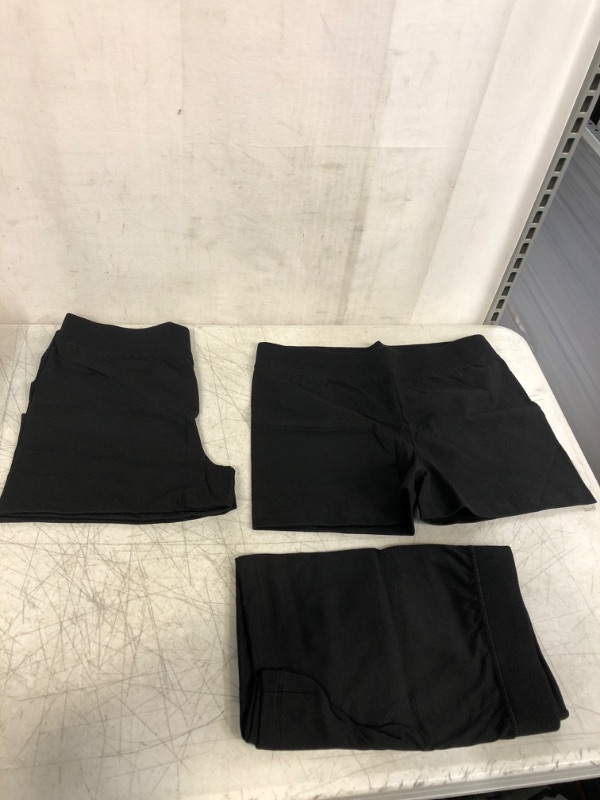 Photo 1 of Hanes Girls' Jersey Short 3-Pack Black L
