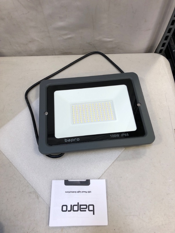 Photo 4 of 20W LED Outdoor Floodlight, 2000LM Led Floodlight Super Bright, Garden Lights Cold White(6000K), IP65 Waterproof Outdoor Flood Light Wall Light Perfect for Garage, Garden,Forecourt (1pc, 20W) 1pc 20W (UNABLE TO TEST)