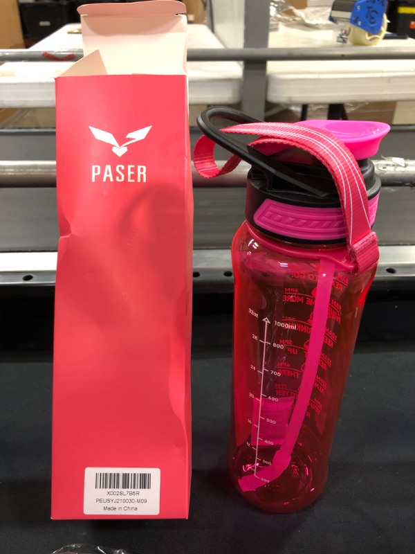 Photo 1 of 32Oz Paser Water Bottle 