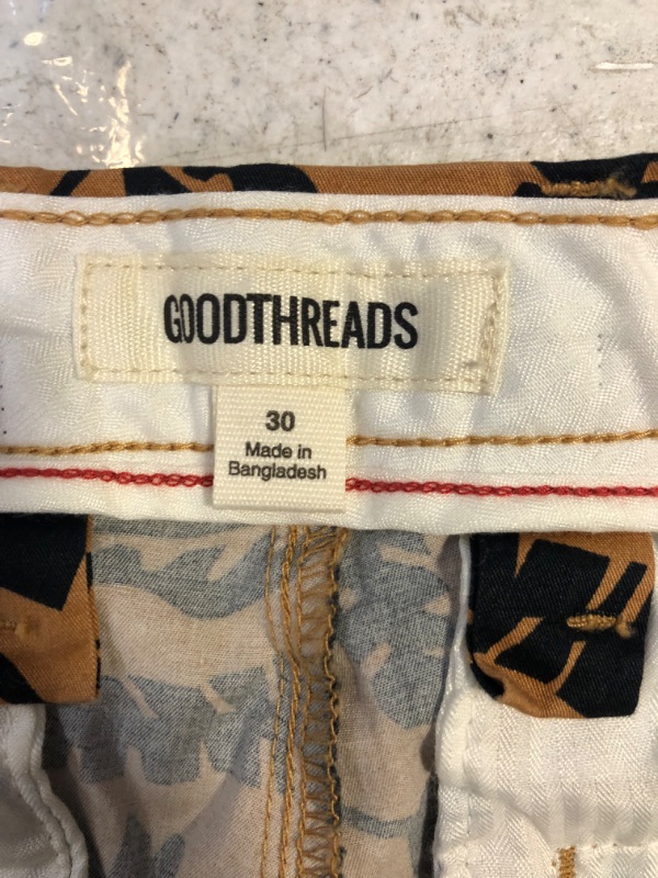 Photo 1 of Goodthreads Men's Slim-Fit 7" Flat-Front Comfort Stretch Chino Short
SIZE 30