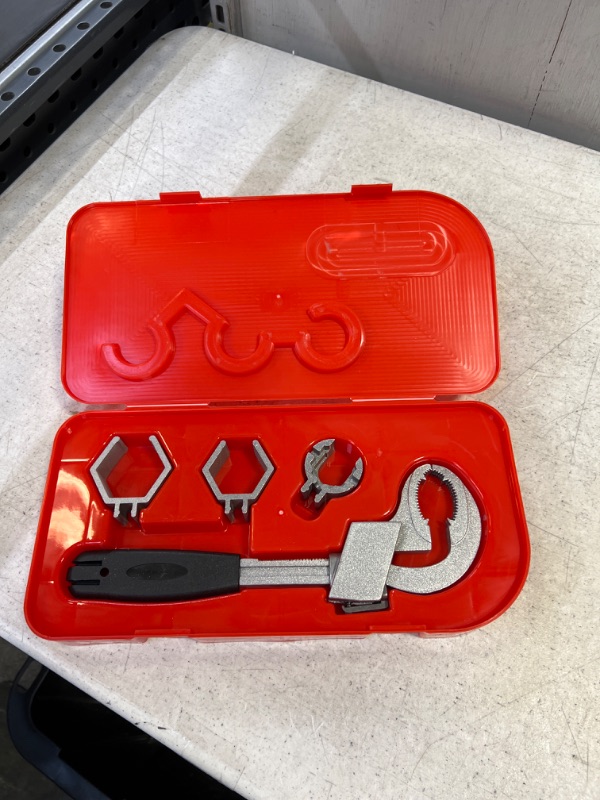 Photo 2 of 2022 new universal double head water pipe wrench, bathroom disassembly and assembly multi-function water pipe wrench, home accessories water pipe repair wrench set