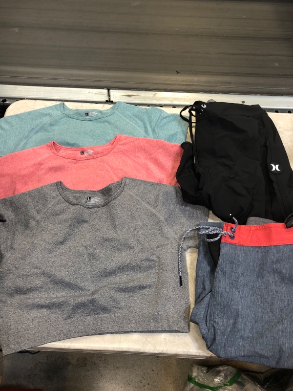 Photo 1 of  5 PCS CLOTH3ING BUNDLE (L,L,L,AND SIZE 29 SHORTS)