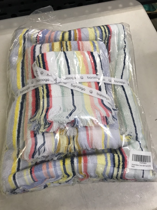 Photo 2 of Bath Towel Set, 1 Bath Towel, 1 Hand Towel, and 1 Face Towel (Fingertip Towel), Colored Striped Design, 490 GSM Ring Spun Cotton, Highly Absorbent (3-Pieces)