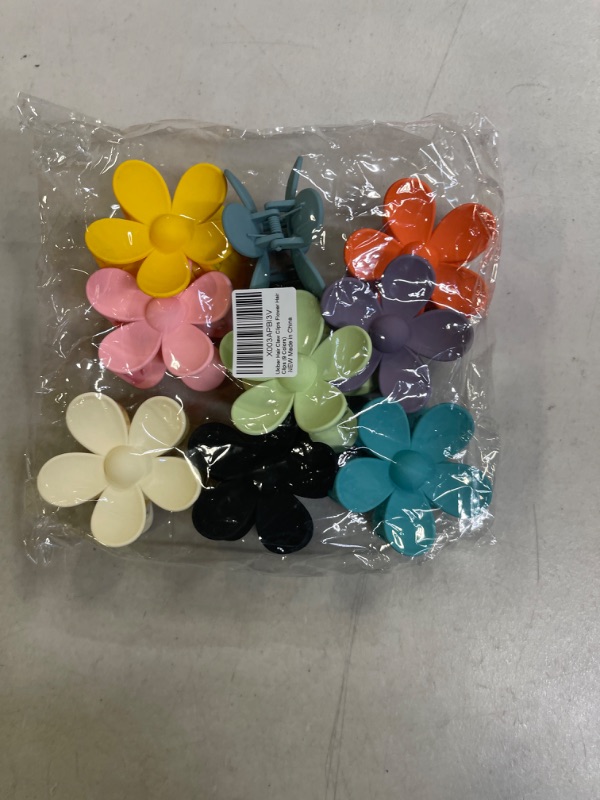 Photo 2 of Flower Hair Claw Clips 9PCS Big Flower Clips Non Slip Cute Hair Claw Clips for Women Thin Thick Hair 9 Colors Large Matte Flower Hair Clip Strong Hold for Women Girls Christmas Holiday Gifts
(COLORS MAY VARY) 