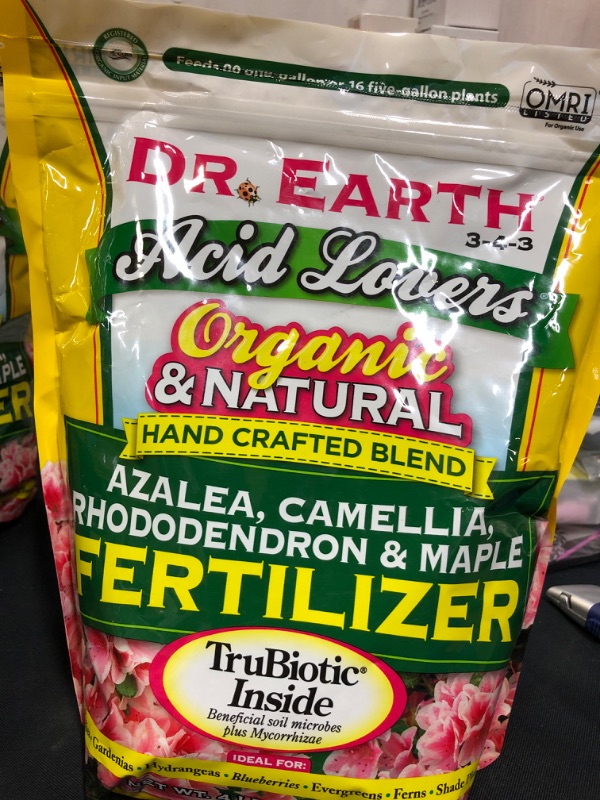 Photo 2 of Dr. Earth Fertilizer, Organic, Azalea, Camellia, Rhododendron & Maple, Acid Lovers, Premium - 4 lbs (1.814 kg)  EXP 12/2025