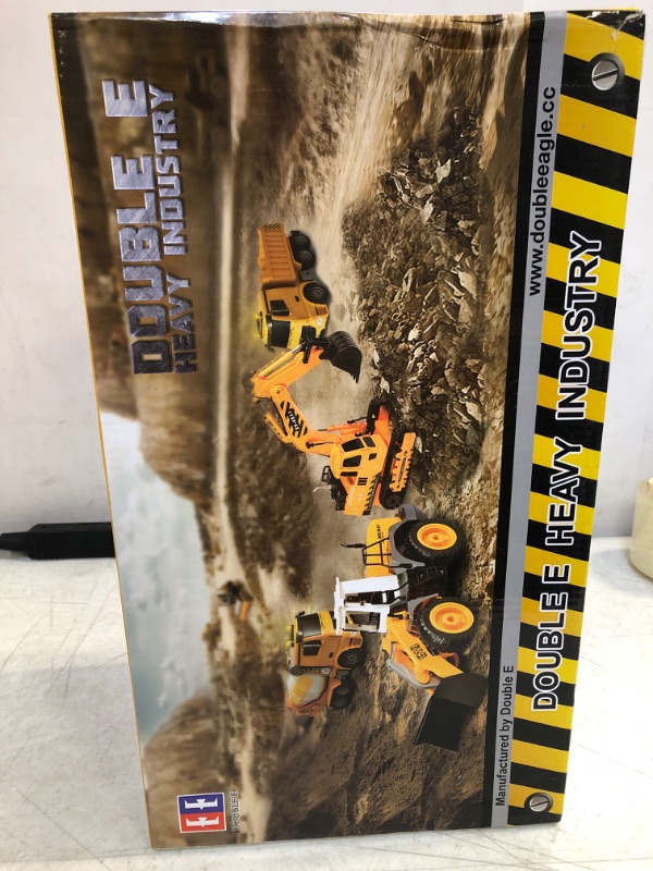 Photo 2 of DOUBLE E Remote Control Excavator RC Toy 1:20 RC Excavator Toy 3 Separate Motors Construction Tractor, 11 Channel Rechargeable RC Truck with Lights Sounds 2.4Ghz Transmitter for Boys Girls Kids