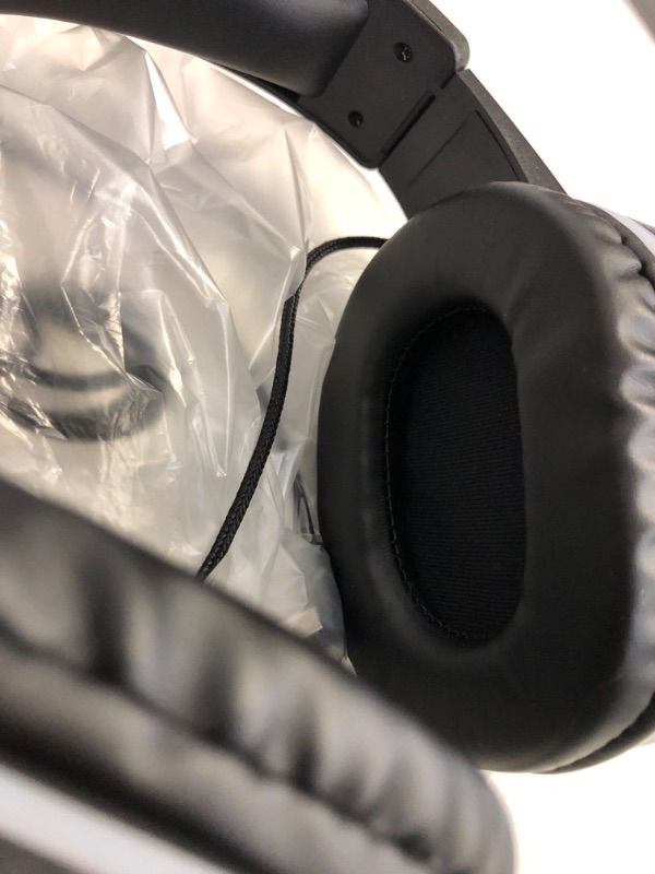 Photo 1 of Computer Headphone, Wired Headphone, Over-Ear Headphone with Microphone, Volume Adjustment with Cable, Suitable for Daily, Study, and Business
