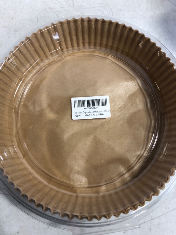 Photo 1 of Air Fryer Disposable Paper 7.9 Inch [Large Size] Non-stick Disposable Parchment Paper Pads Oil Resistant, Waterproof, Food Grade Baking Paper
