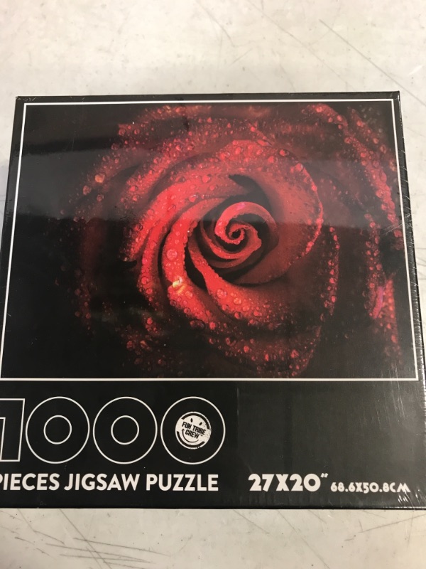 Photo 1 of 1000 PIECE RED ROSE JIGSAW PUSSLE 27X20IN