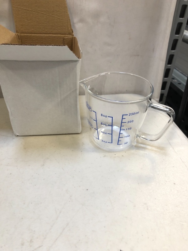 Photo 2 of 250ML/8 oz heat-resistant glass measuring cup with scale for laboratory, children's milk making, kitchen baking, etc.