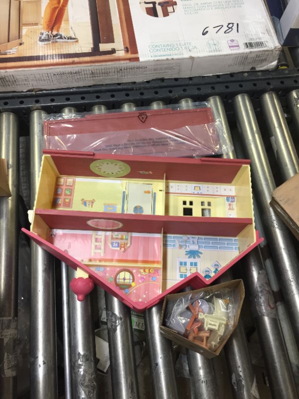 Photo 1 of Bluey Mega Bundle Home, BBQ Playset, and 4 Figures | Amazon Exclusive