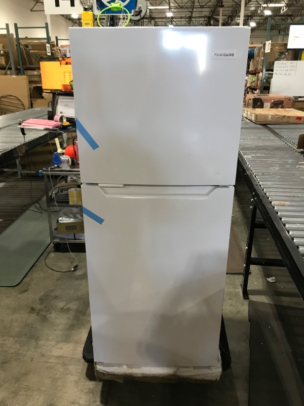 Photo 1 of 10.1 cu. ft. Top Freezer Refrigerator in White, ENERGY STAR
