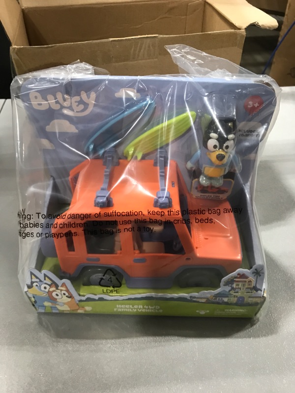 Photo 2 of Bluey, 4WD Family Vehicle, with 1 Figure and 2 Surfboards | Customizable Car - Adventure Time | for Ages 3+, Multicolor, 13018
