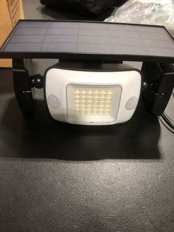 Photo 1 of 1 solar 2 motion sensor 3 head security light 
